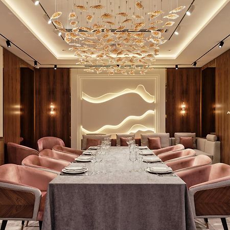 Crowne Plaza Tashkent By Ihg Hotel Buitenkant foto